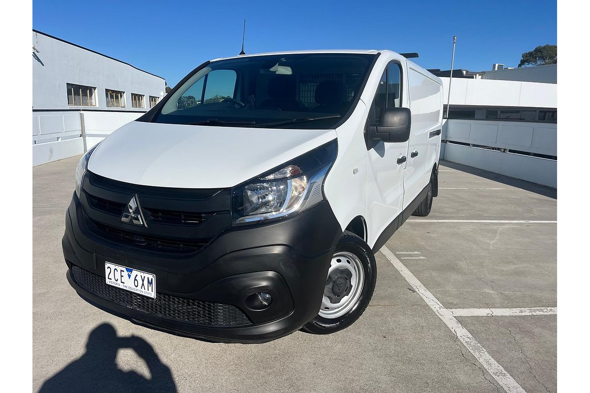 2020 Mitsubishi Express GLX SN LWB