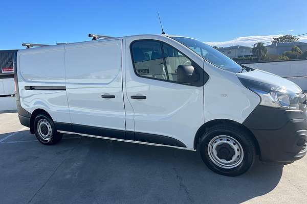 2020 Mitsubishi Express GLX SN LWB