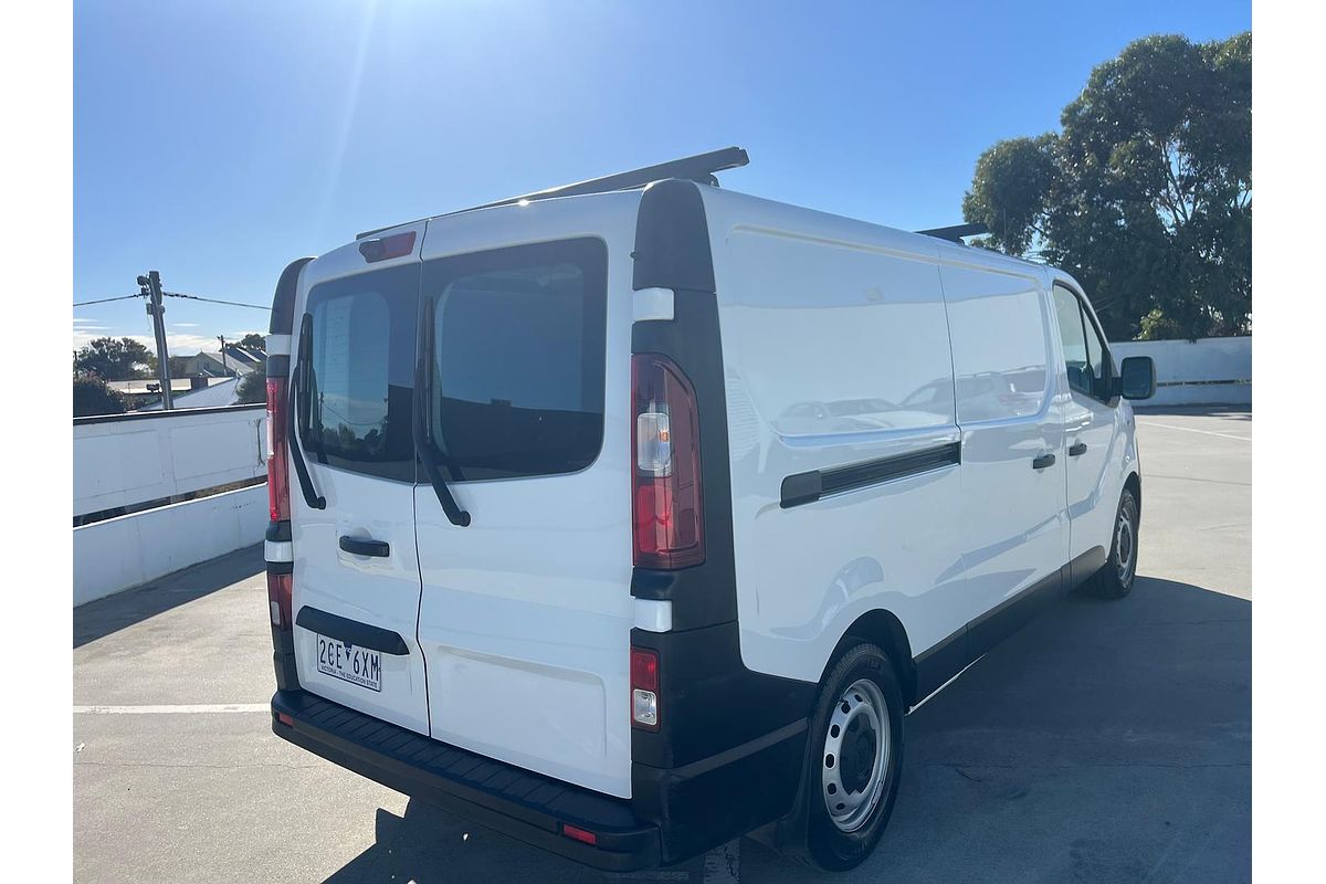 2020 Mitsubishi Express GLX SN LWB