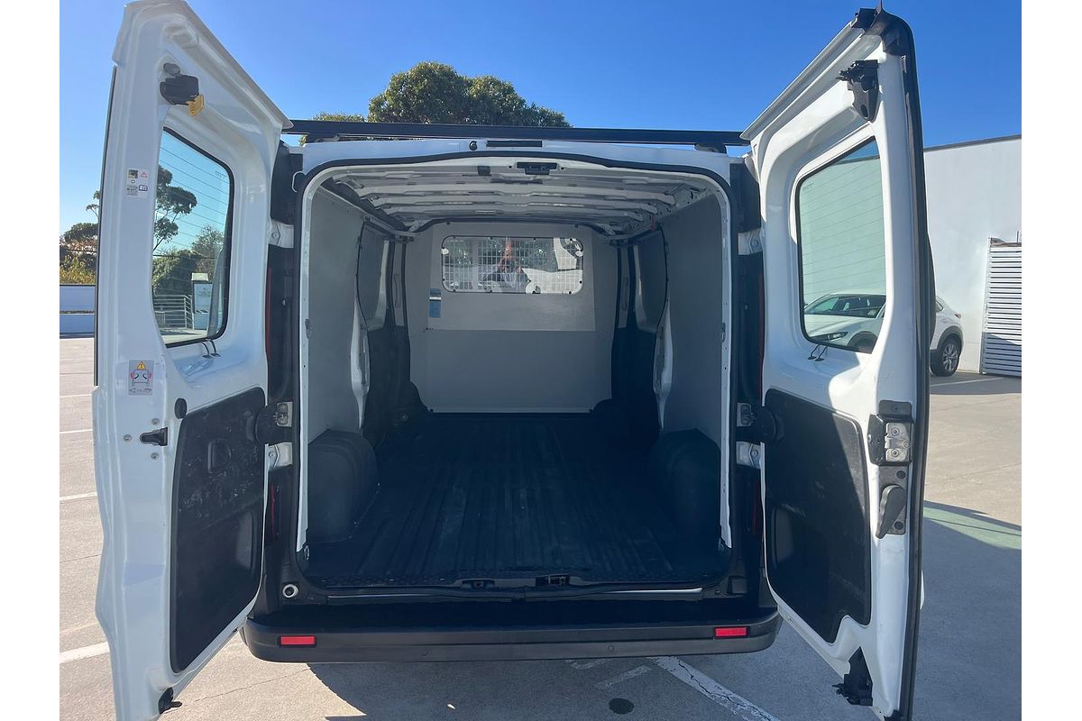 2020 Mitsubishi Express GLX SN LWB