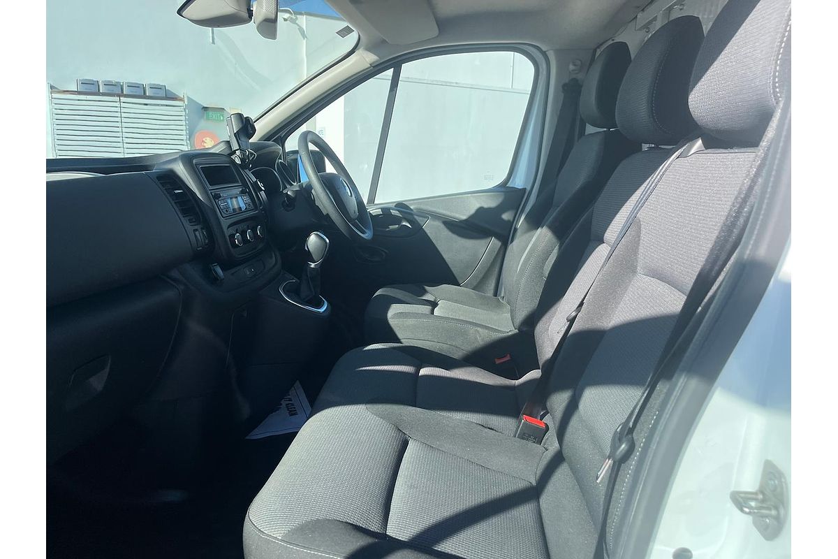 2020 Mitsubishi Express GLX SN LWB