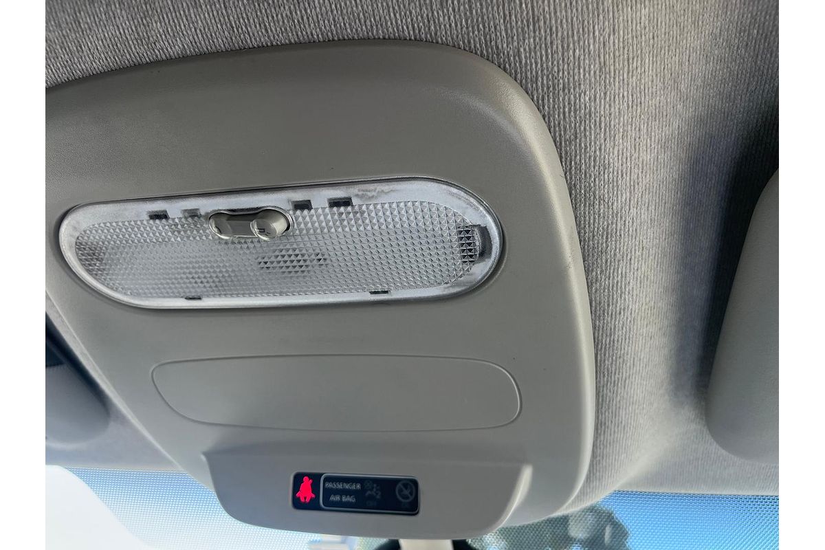 2020 Mitsubishi Express GLX SN LWB