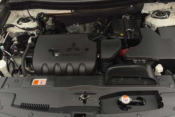 2020 Mitsubishi Outlander ES ADAS ZL