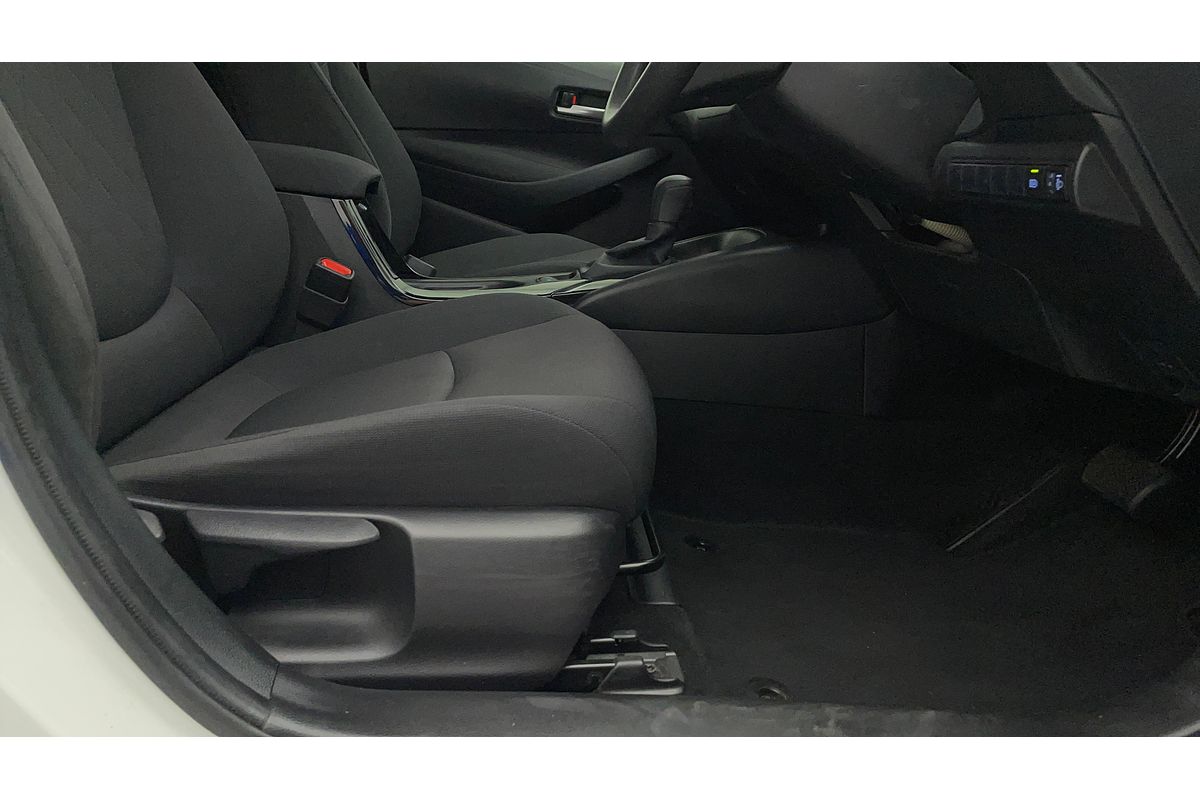 2020 Toyota Corolla SX Hybrid ZWE211R