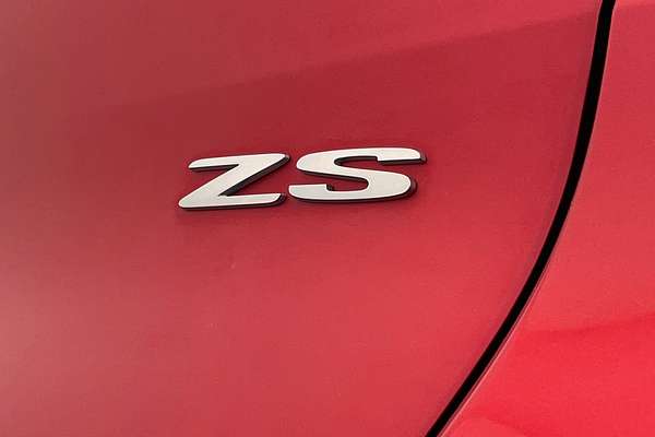 2019 MG ZS Essence AZS1