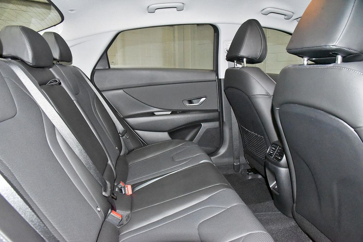 2024 Hyundai i30 Elite Hybrid CN7.V2