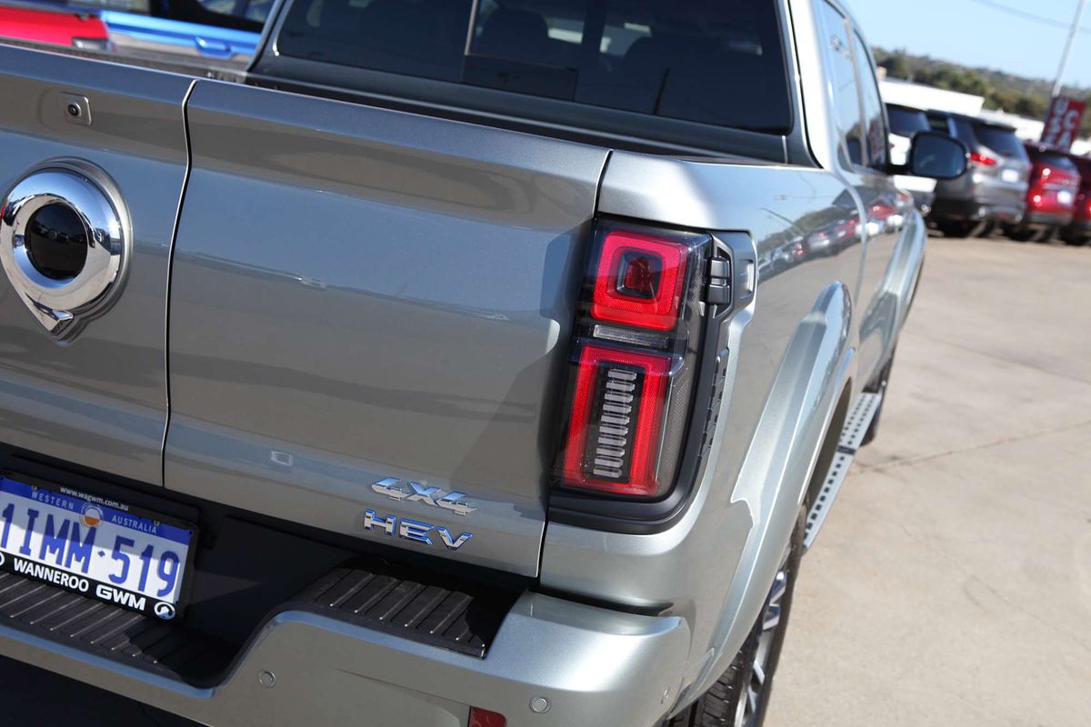 2024 GWM Cannon Alpha Ultra Hybrid P05 4X4