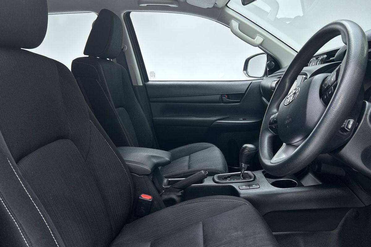2019 Toyota Hilux SR GUN126R 4X4