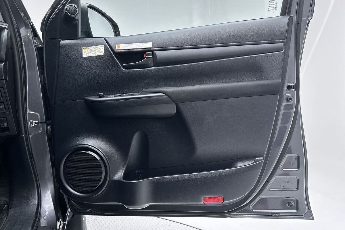 2019 Toyota Hilux SR GUN126R 4X4