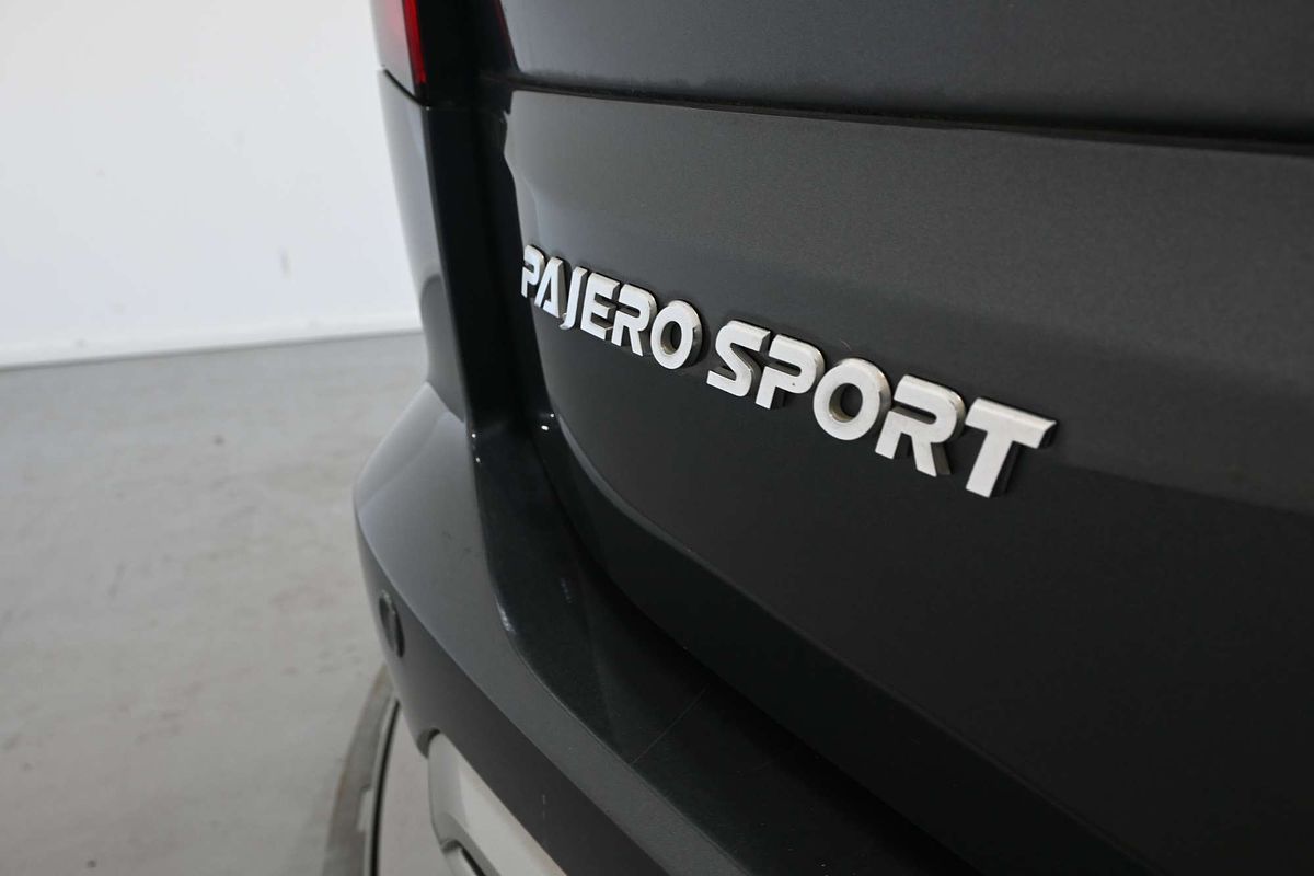 2022 Mitsubishi Pajero Sport GLX QF