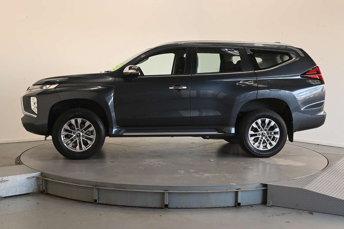 2022 Mitsubishi Pajero Sport GLX QF