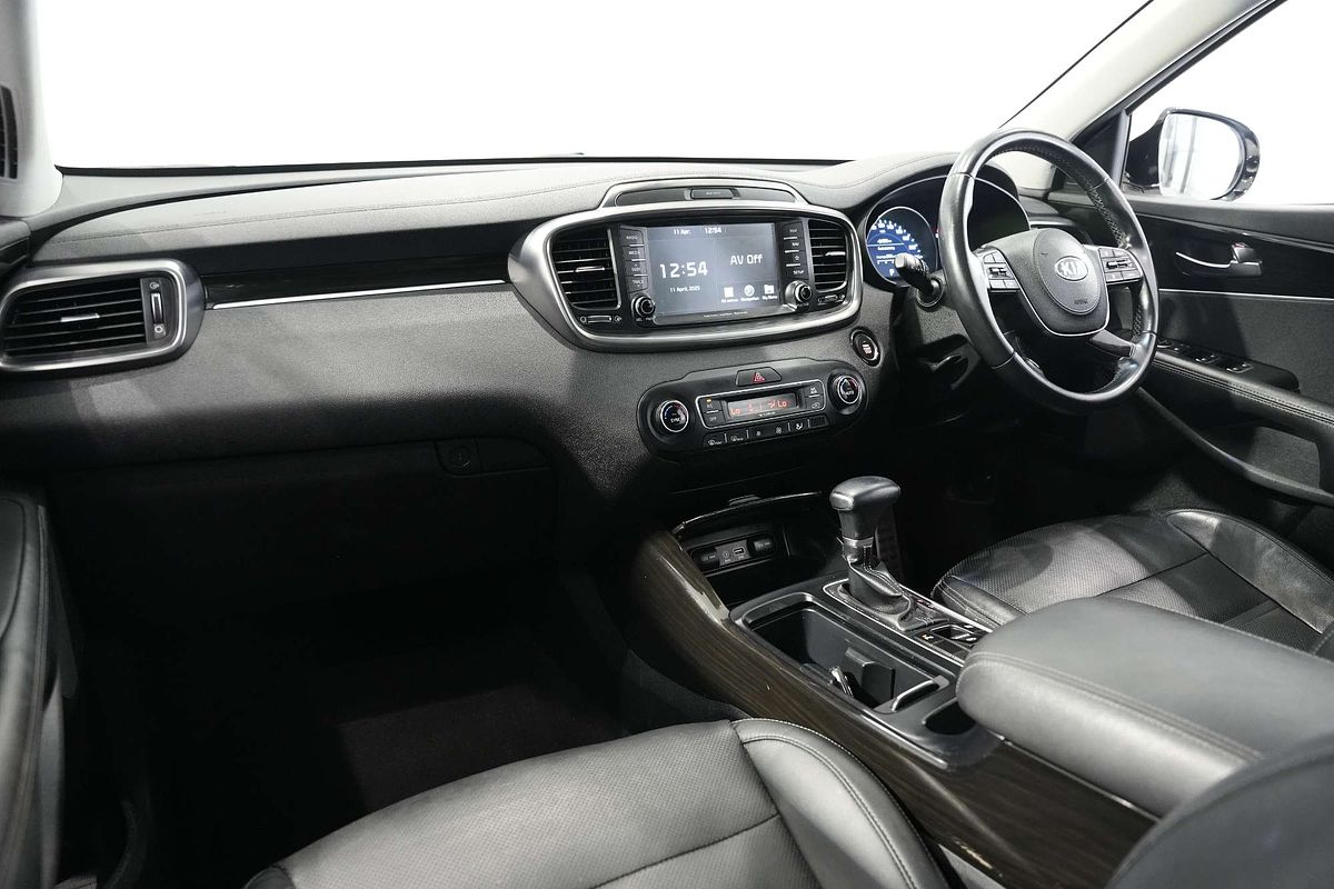 2018 Kia Sorento SLi UM