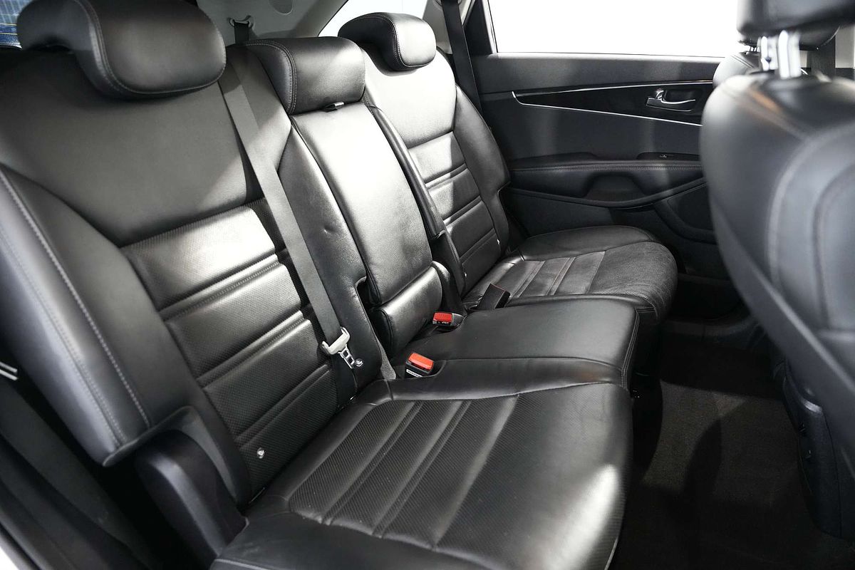 2018 Kia Sorento SLi UM