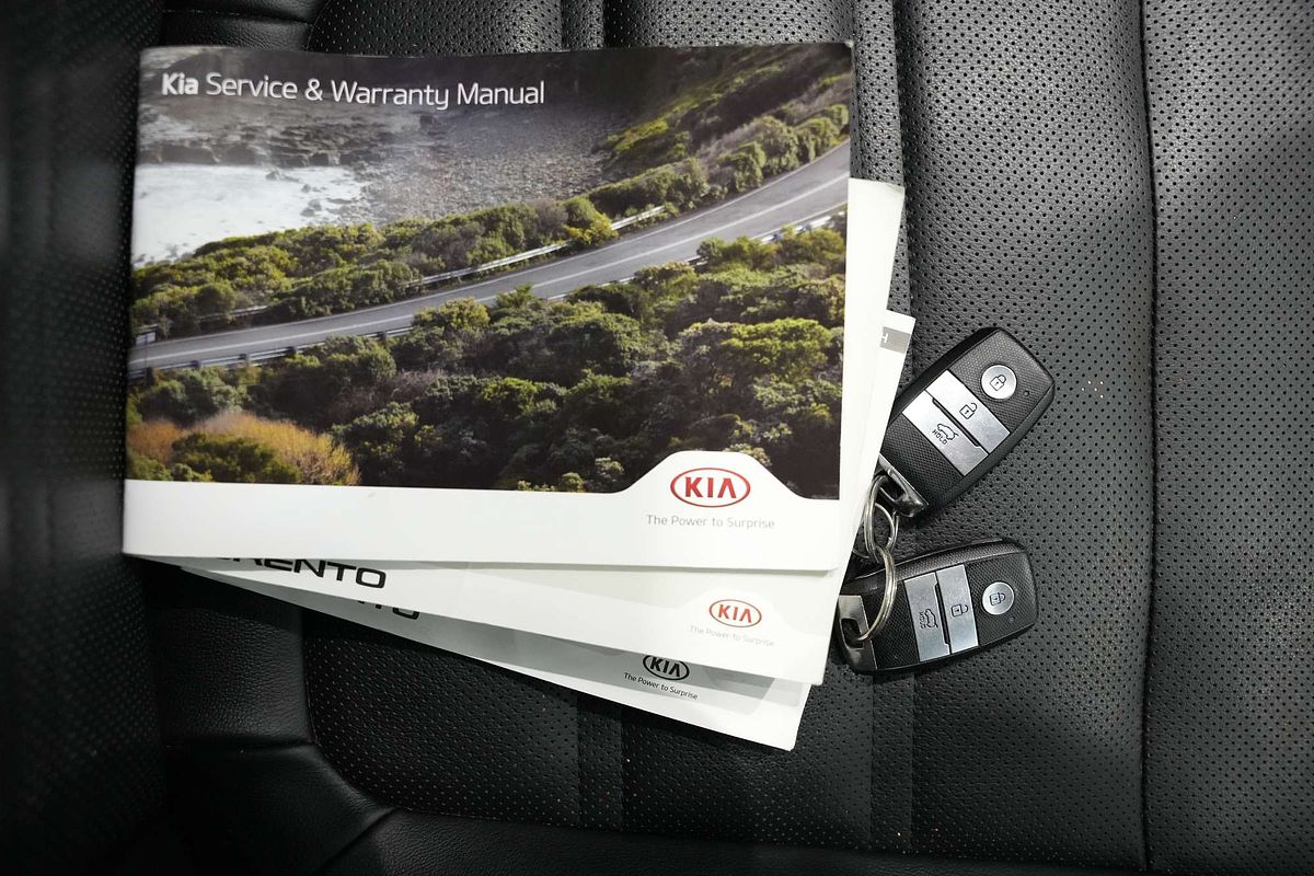 2018 Kia Sorento SLi UM