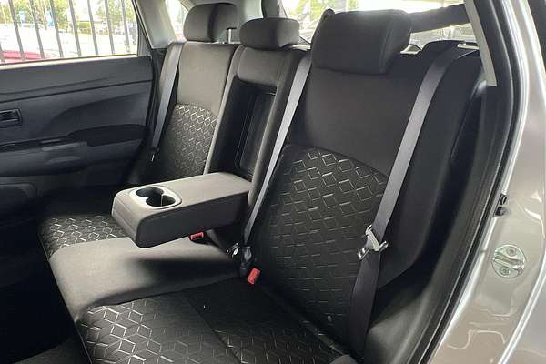 2024 Mitsubishi ASX ES XD