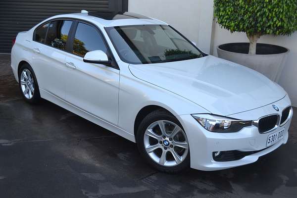 2012 BMW 3 Series 320i F30