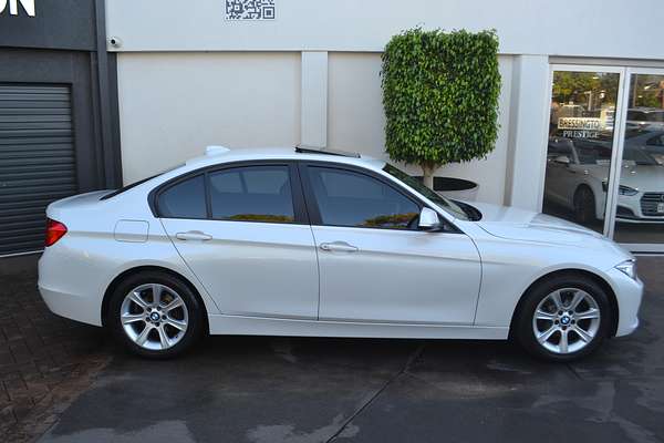 2012 BMW 3 Series 320i F30