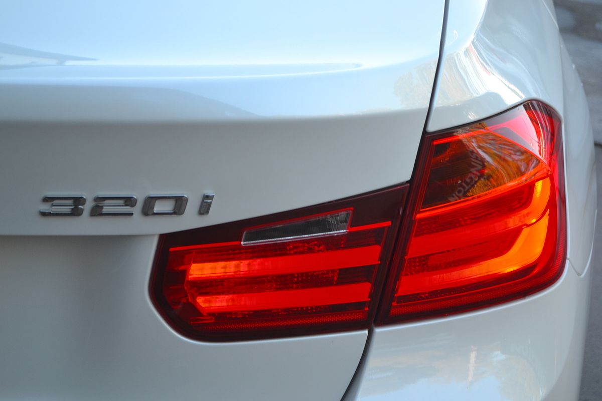 2012 BMW 3 Series 320i F30