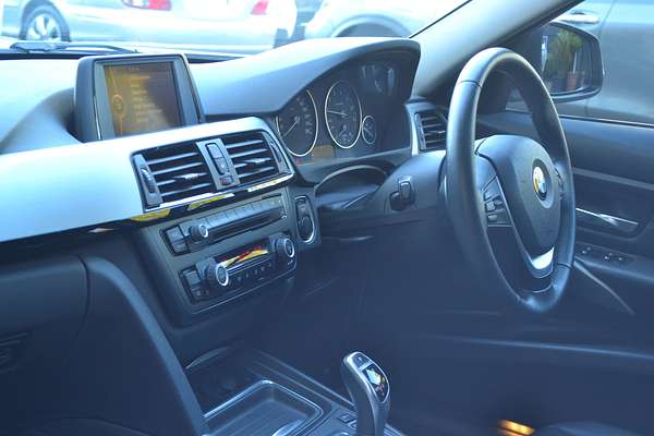 2012 BMW 3 Series 320i F30