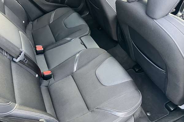 2016 Volvo V40 D2 Momentum M MY17