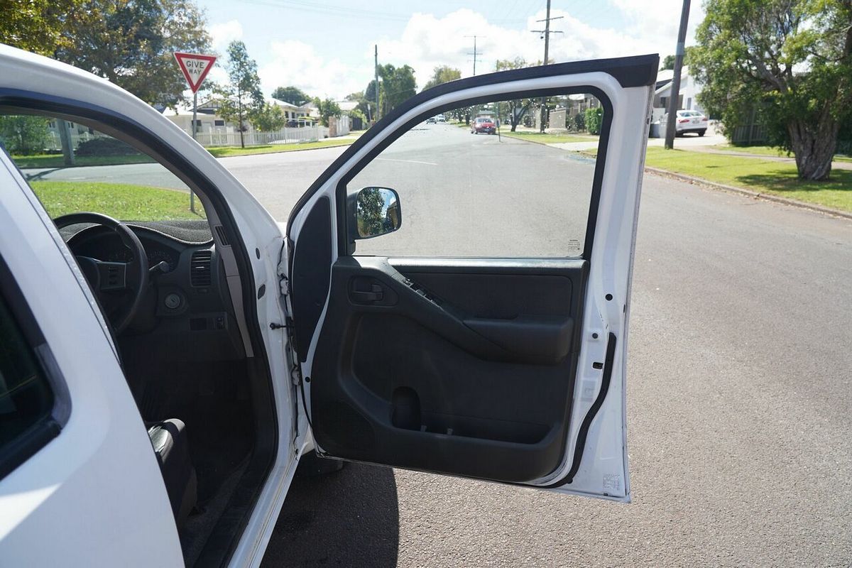 2011 Nissan Navara RX (4x2) D40 MY11 Rear Wheel Drive