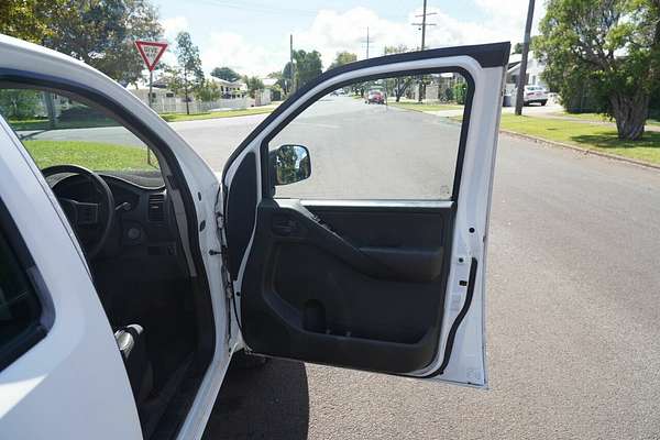 2011 Nissan Navara RX (4x2) D40 MY11 Rear Wheel Drive