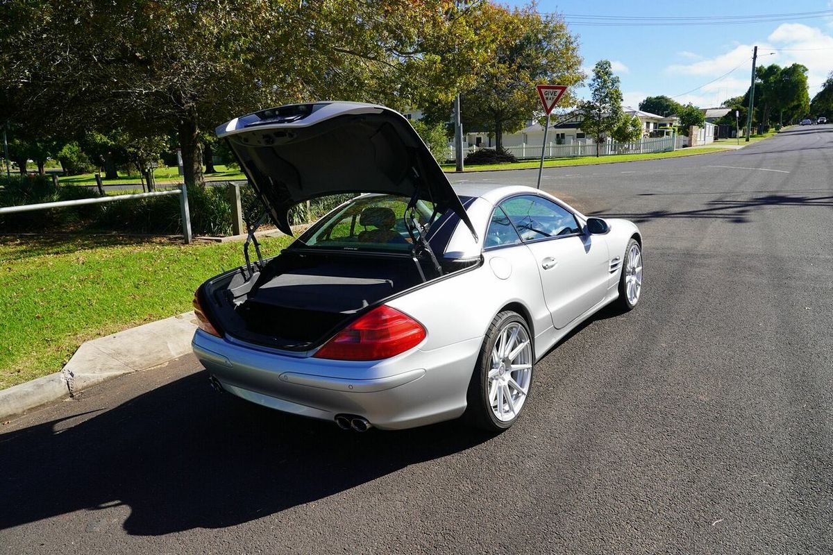 2003 Mercedes-Benz SL500 R230