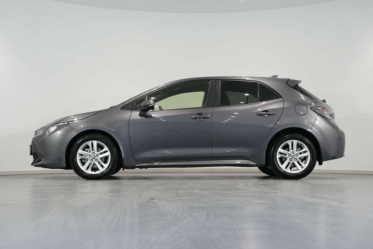 2022 Toyota Corolla SX MZEA12R