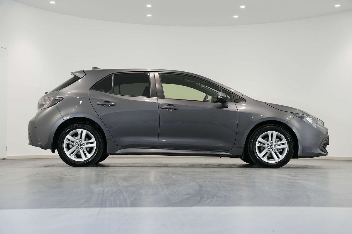 2022 Toyota Corolla SX MZEA12R