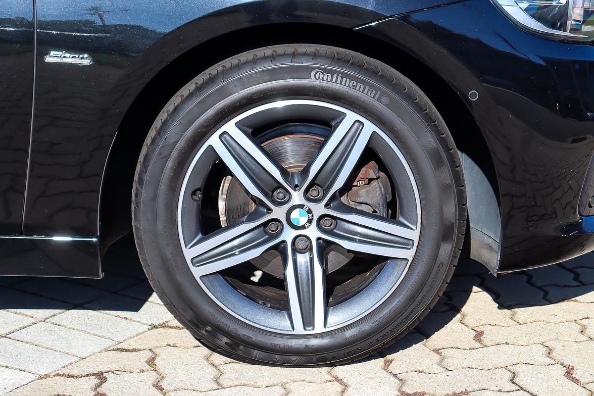 2016 BMW 2 Series 218i Sport Line F45