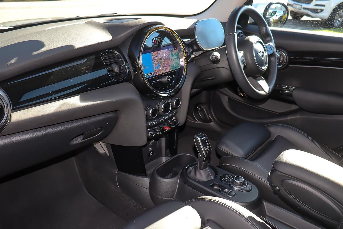 2021 MINI Hatch Cooper Classic F56 LCI