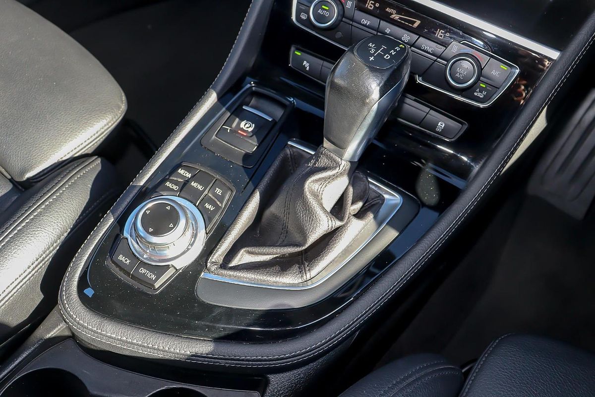 2016 BMW 2 Series 218i Sport Line F45