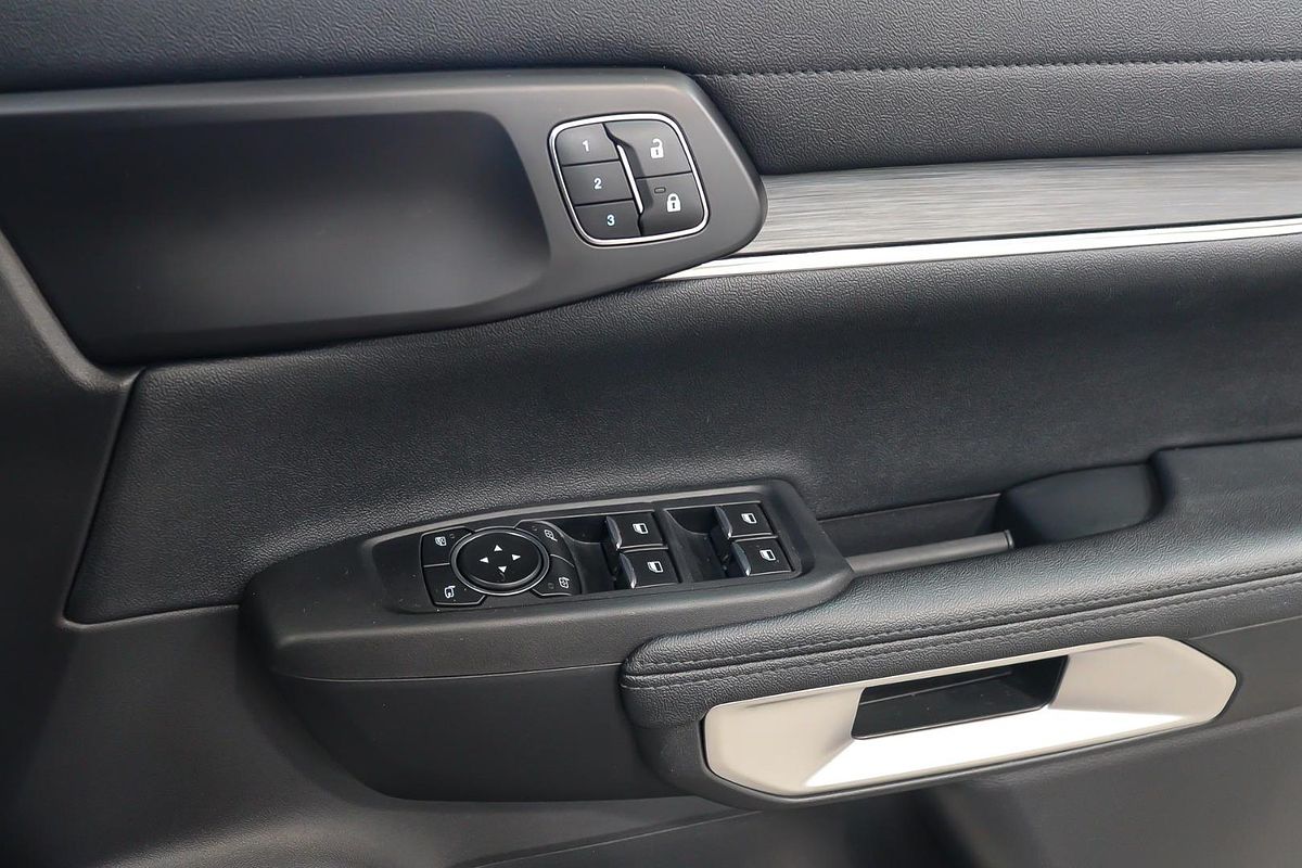 2023 Ford Everest Sport