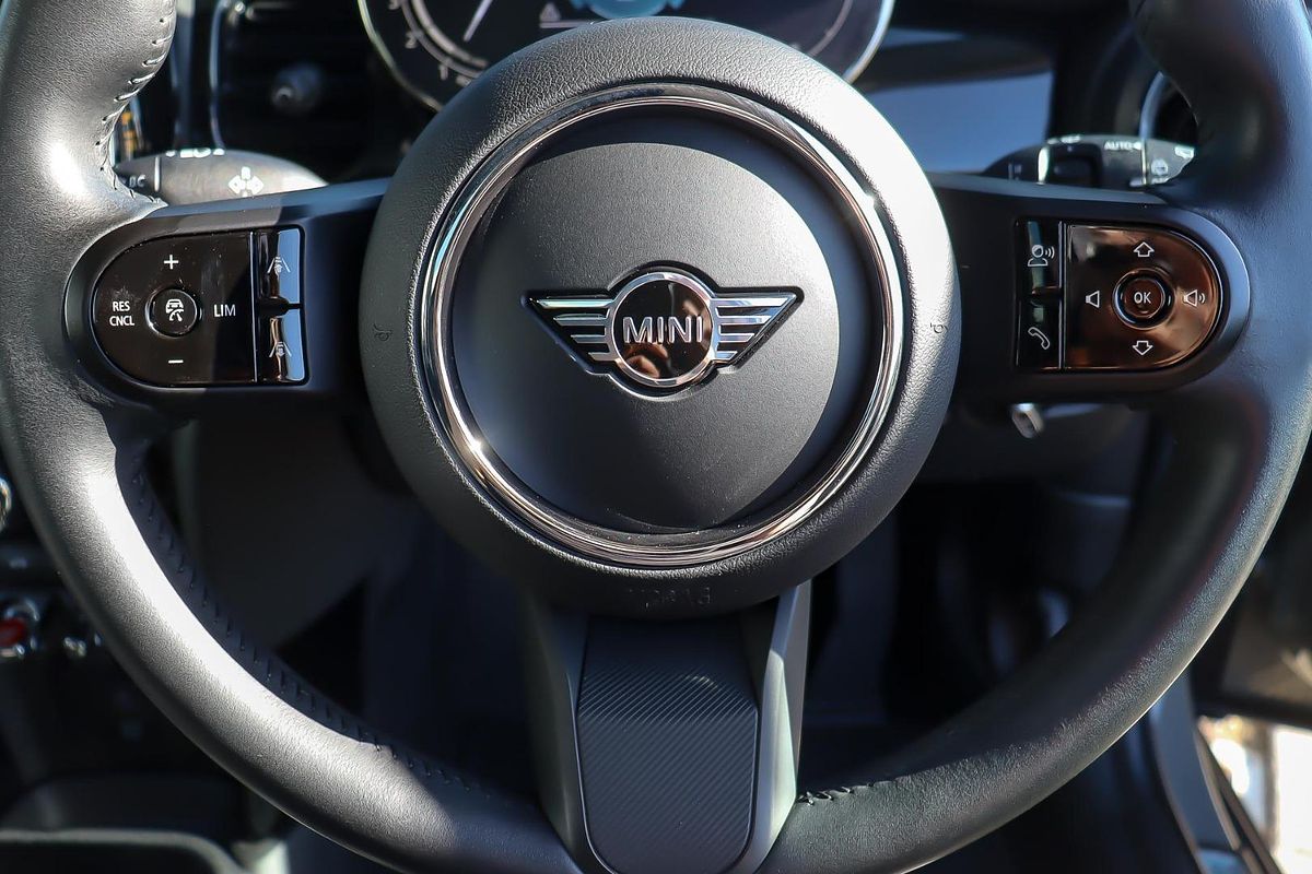 2021 MINI Hatch Cooper Classic F56 LCI