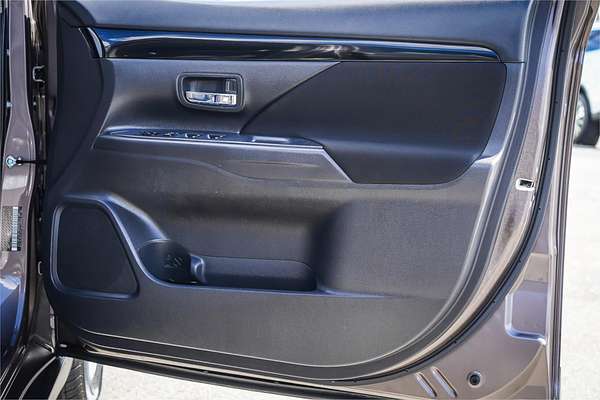 2020 Mitsubishi Outlander ES ZL