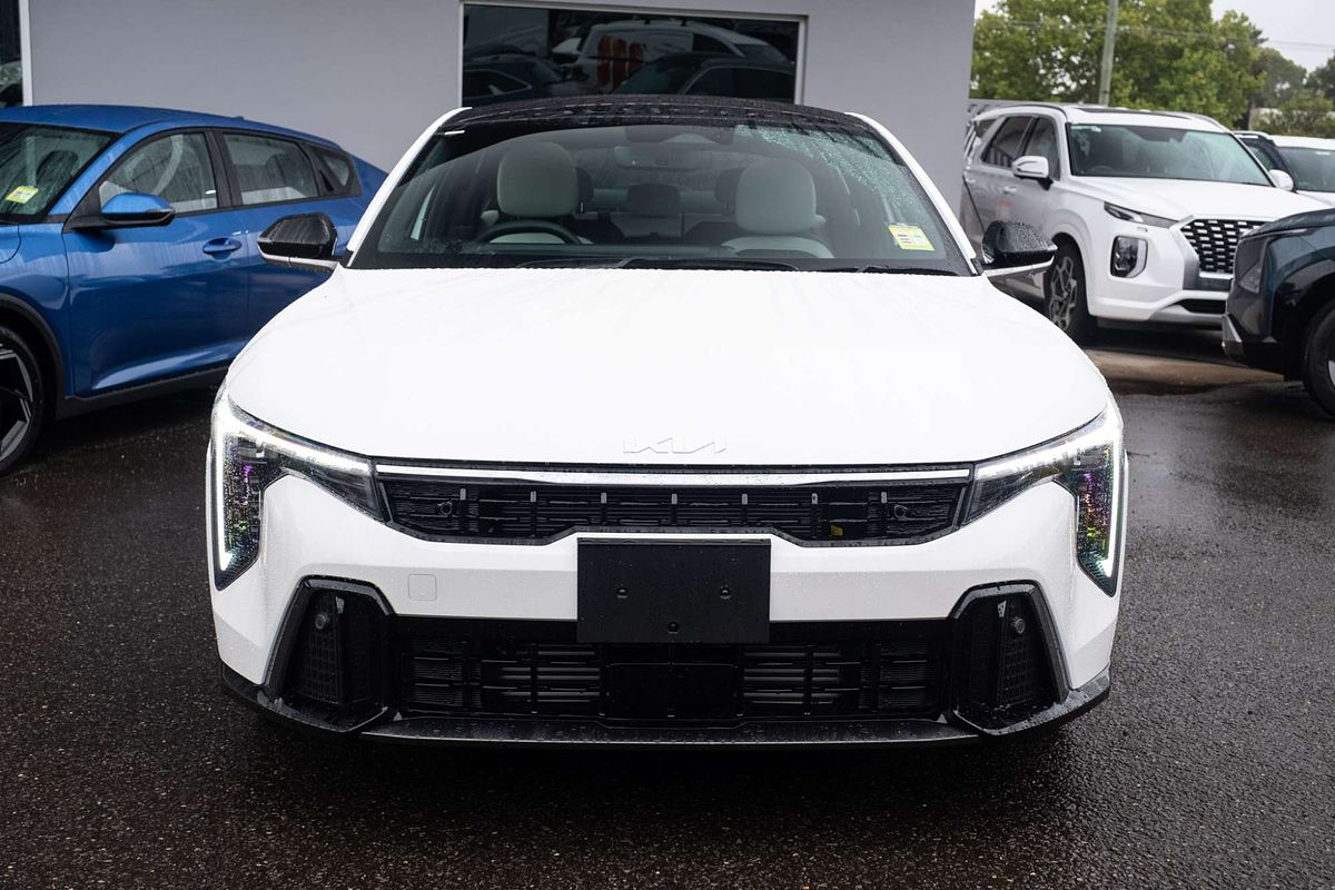 2024 Kia K4 GT-Line CL4m