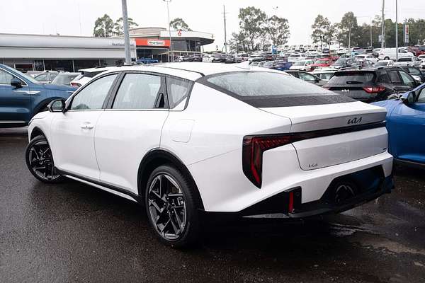 2024 Kia K4 GT-Line CL4m