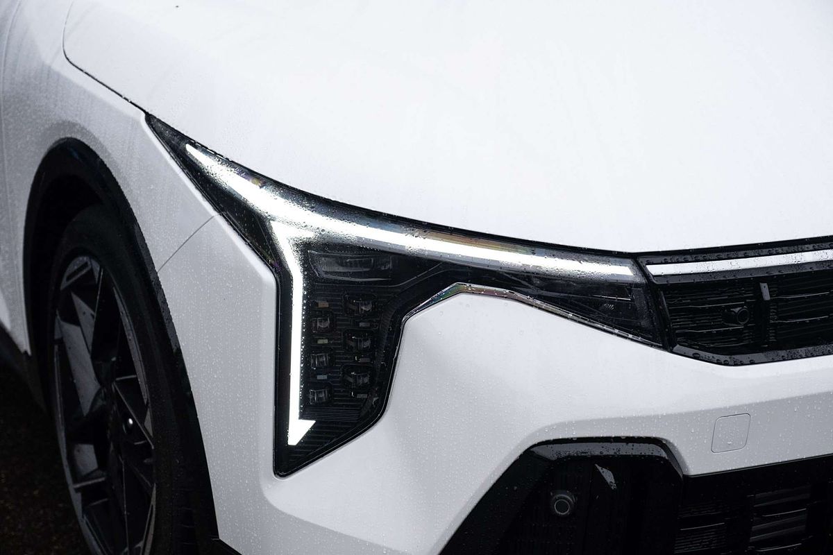 2024 Kia K4 GT-Line CL4m