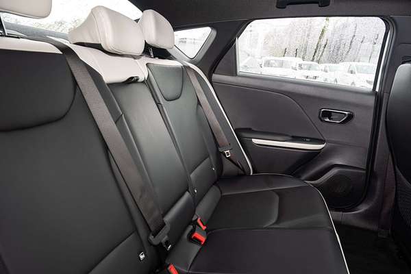 2024 Kia K4 GT-Line CL4m