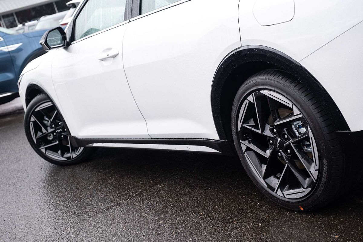 2024 Kia K4 GT-Line CL4m