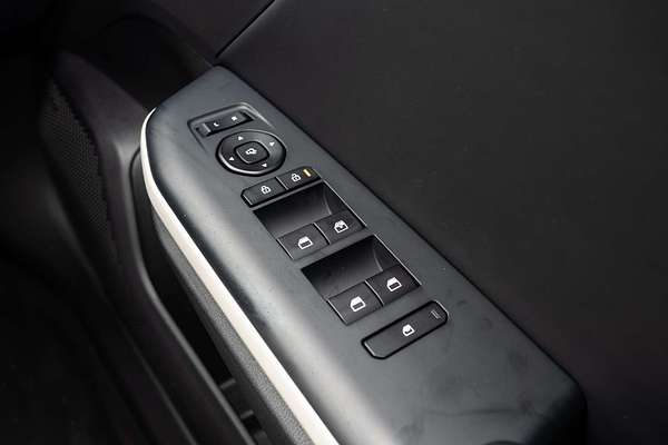 2024 Kia K4 GT-Line CL4m
