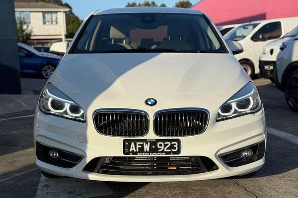 2015 BMW 2 Series 220i Luxury Line F45