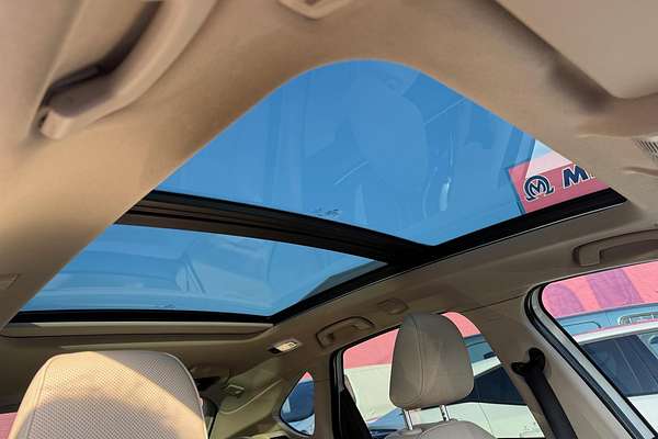 2015 BMW 2 Series 220i Luxury Line F45