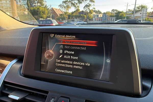 2015 BMW 2 Series 220i Luxury Line F45