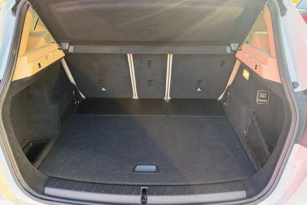 2015 BMW 2 Series 220i Luxury Line F45