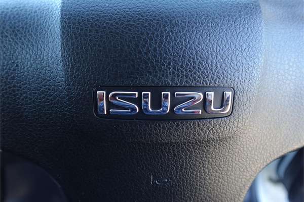 2019 Isuzu D-MAX SX High Ride Rear Wheel Drive