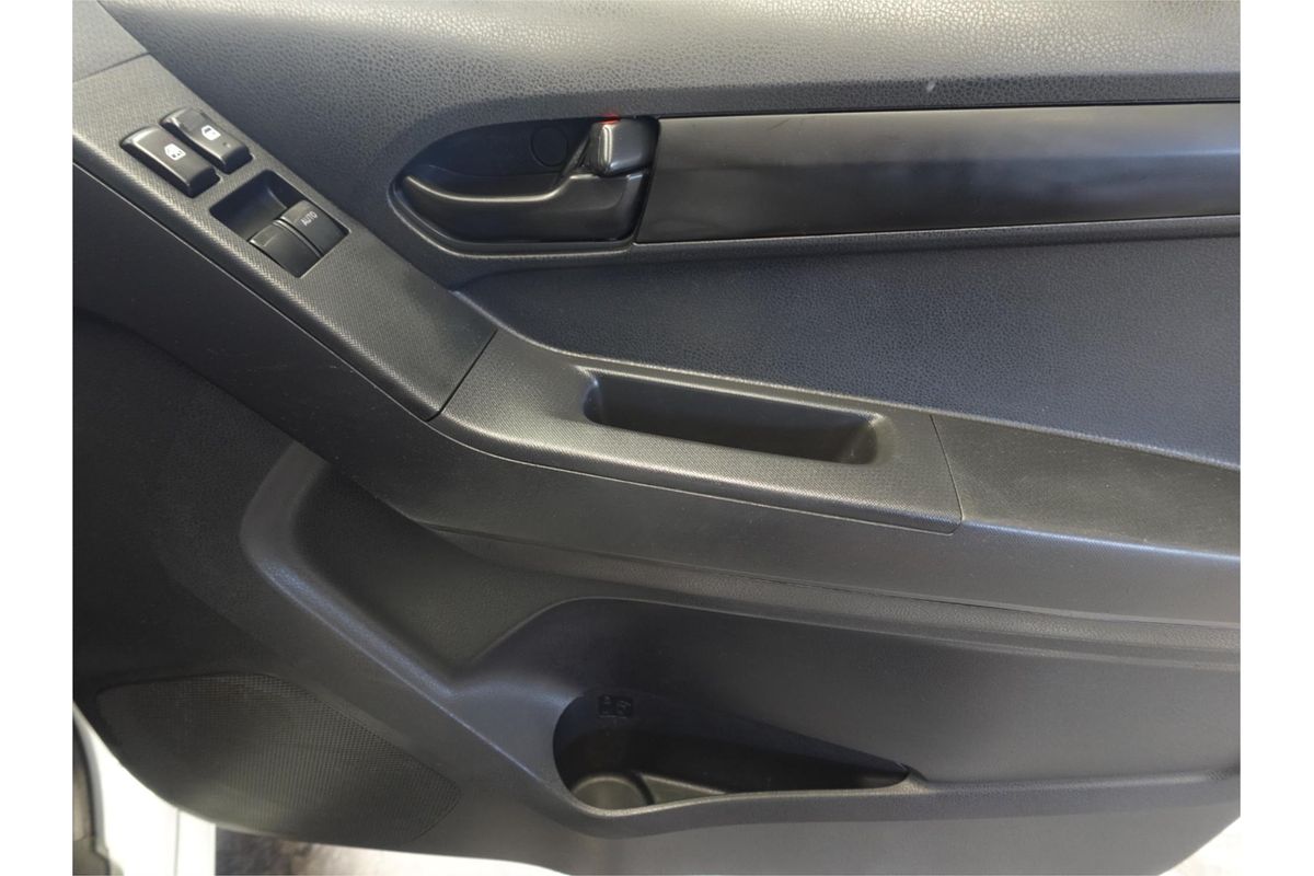 2019 Isuzu D-MAX SX High Ride Rear Wheel Drive