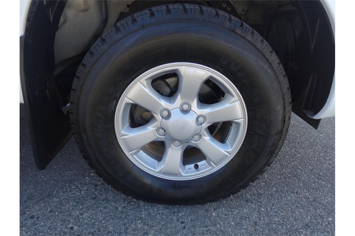 2019 Isuzu D-MAX SX High Ride Rear Wheel Drive