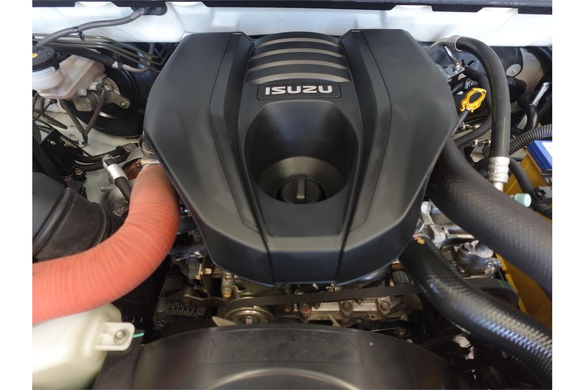 2019 Isuzu D-MAX SX High Ride Rear Wheel Drive