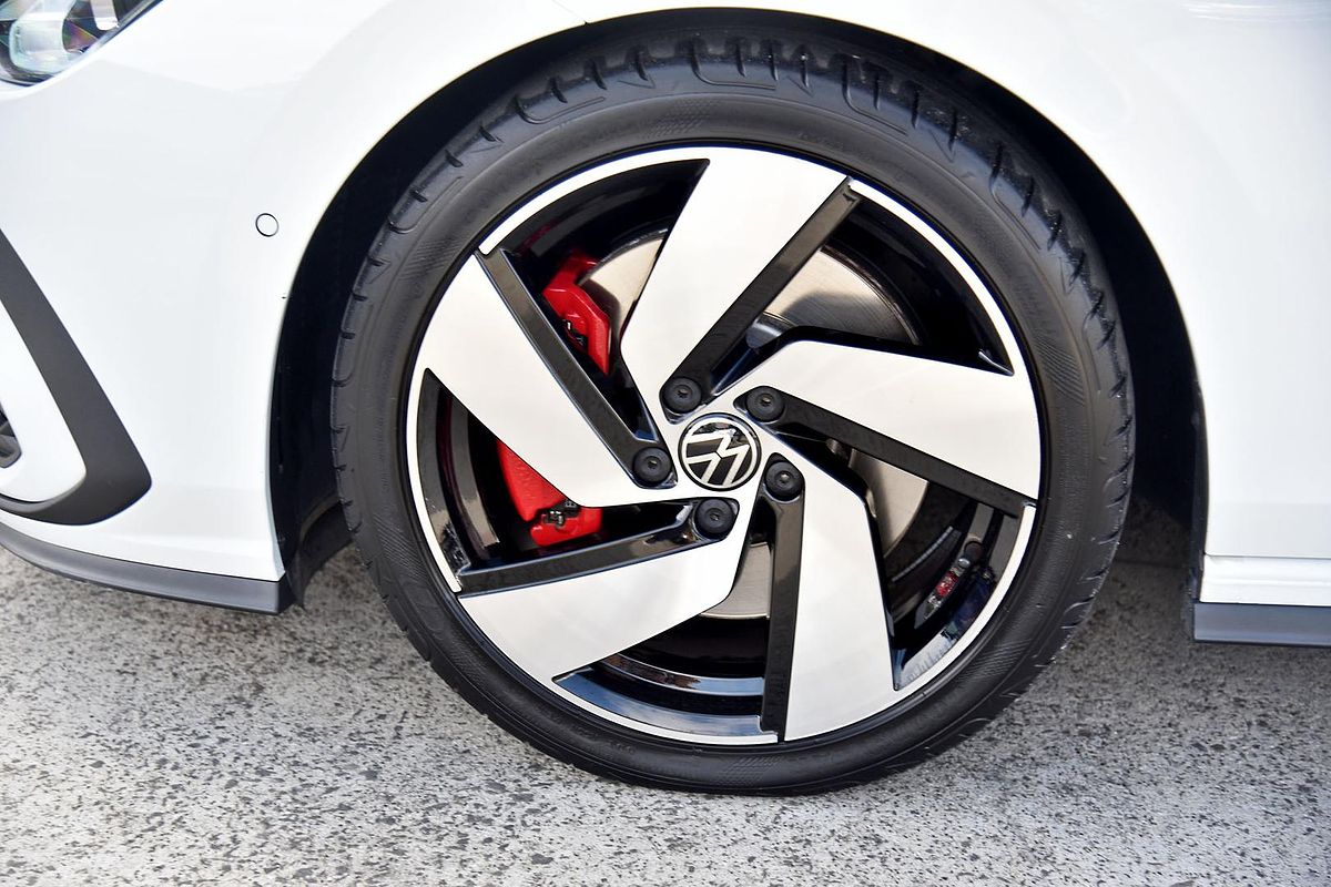 2022 Volkswagen Golf GTI 8